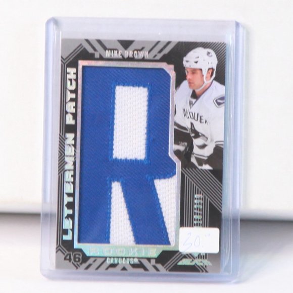 Mike Brown UD Black Lettermen Patch Hockey Card 2008/09 *Rookie Card* Canucks - Picture 1 of 2